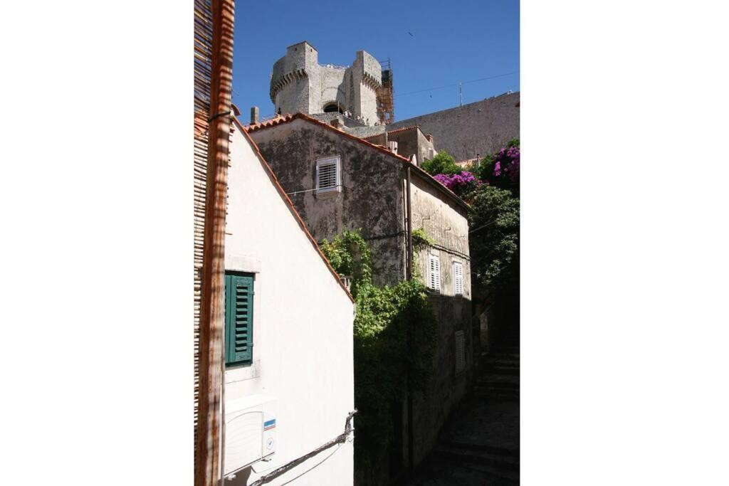 ドゥブロブニク1-Bdrm With Terrace In The Old Townアパートメント エクステリア 写真